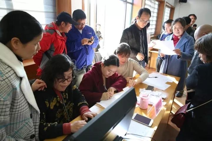 常山县公租房公开摇球64户家庭喜获新居