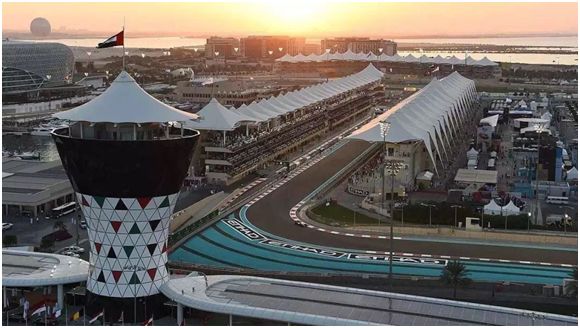 让五星红旗飘在世界杯上,让五星红旗飘扬在全世界