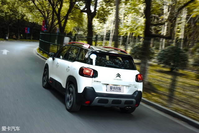 X-跨界雪铁龙云逸与芭蕾舞演员的故事