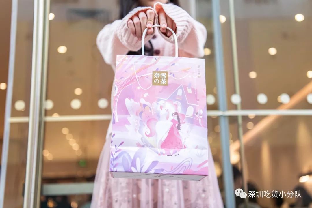 奈雪霸气草莓饮品下市时间,奈雪的茶居然出新口味了