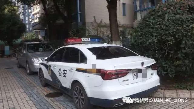 今朝上海|外卖点了3杯喜茶,结果喝出“套套”,门店、饿了么均称:不是我干的!