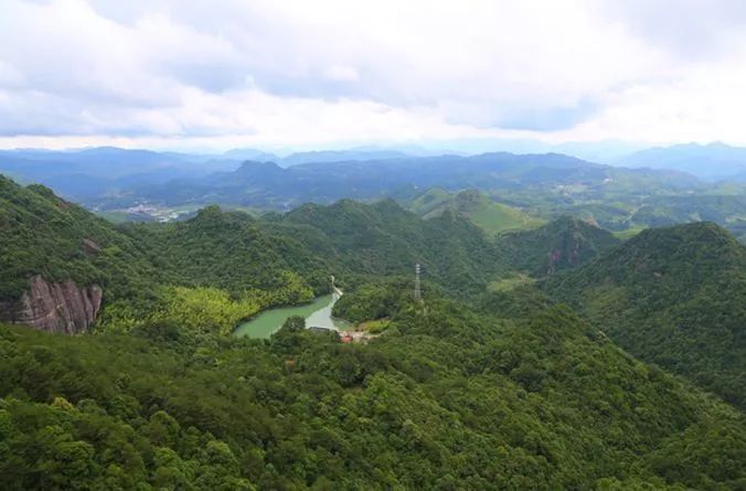 这块带有“仙气”的永泰风景岩，想要打翻你对自然风光的印象