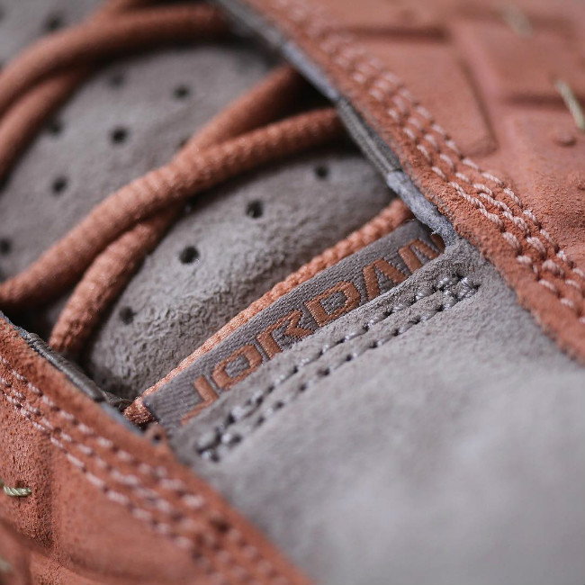 aj13浣庡府榛戠孩鍐犲笇,aj13鍐犲笇clot