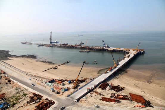 春风“化”雨四十年｜成就炼化一体化梦想，中化泉州石化破茧成蝶！