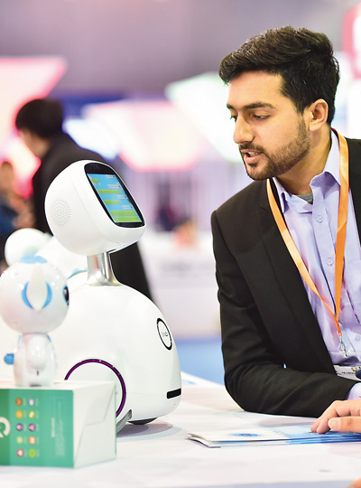 40年奋斗之路,四十年风雨征程和四十年砥砺奋进