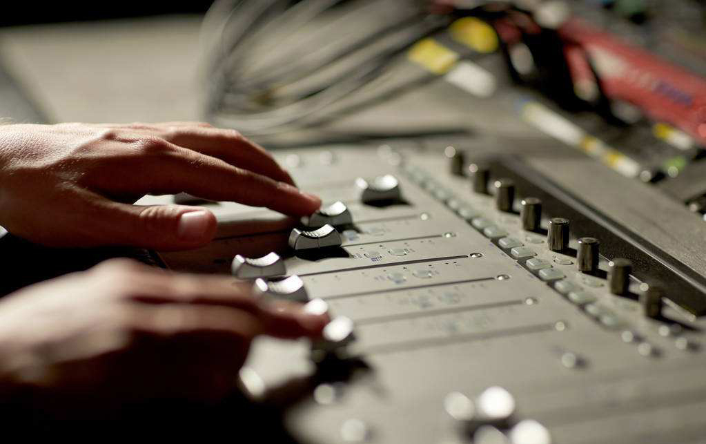 音响调音员视频教程,广东省音响调音员培训