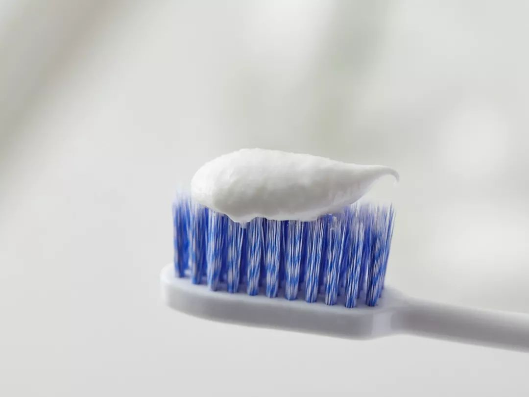 真正美白牙齿的牙膏是哪一款,日本公认最美白的牙膏