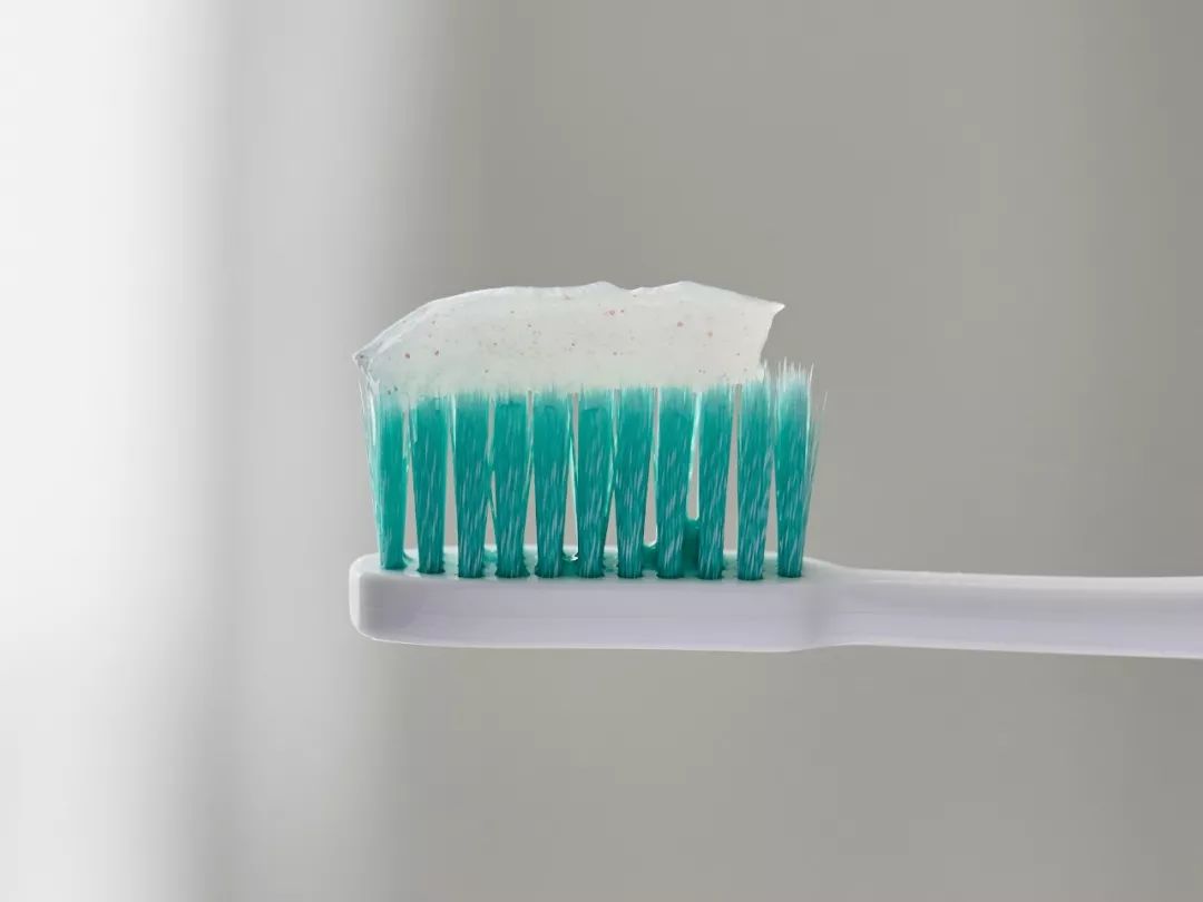 真正美白牙齿的牙膏是哪一款,日本公认最美白的牙膏