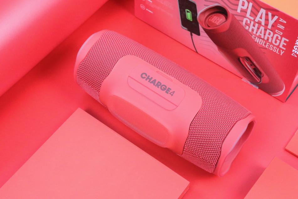 水中也能*放播**的好声音—JBLGE4体验