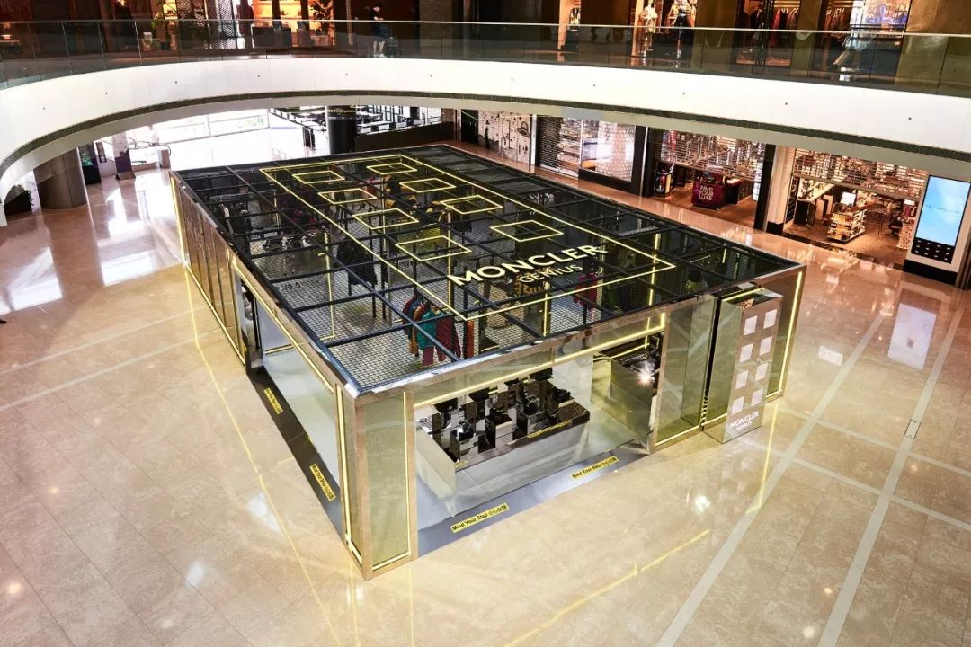 小雀斑埃迪雷德梅尼穿波司登,小雀斑埃迪雷德梅尼身穿波司登