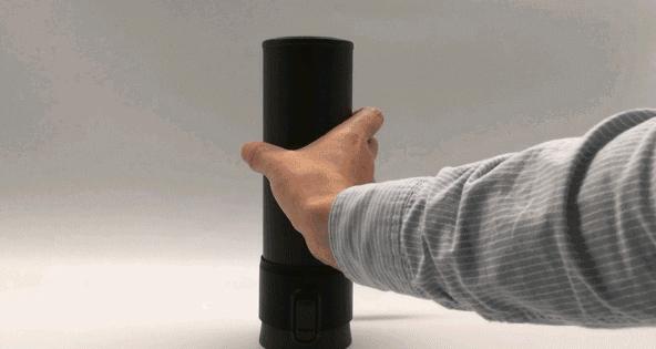 带它过安检，从包里拿出来的瞬间，看到了TA们羡慕的眼光……