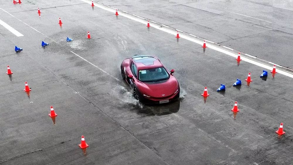 2020年造车新势力深度报告117页,2018造车新势力年终成绩单