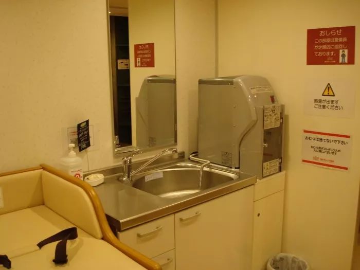 看完日本逆天母婴室，中国妈妈不淡定了：到底是我们矫情，还是本来就太将就？