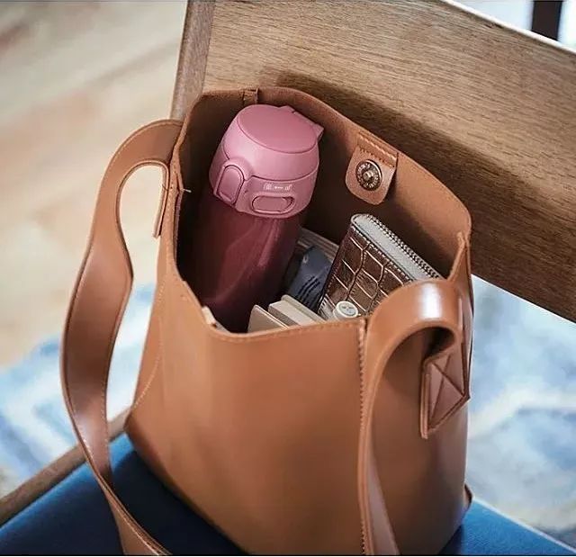 一到冬天就供不应求,象印和虎牌哪个保温杯保温效果好