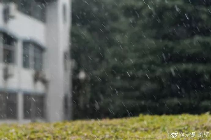 雪在认真的下！路上小心！最新路况在这里！