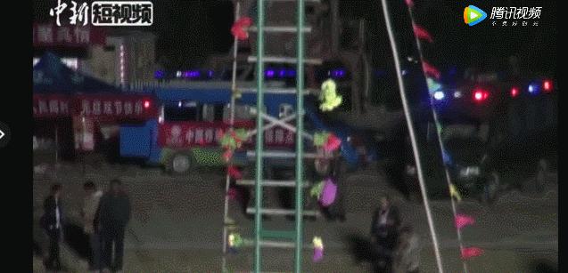 回顾2018,你的关键词是什么;开逛啦,济南新芙蓉街今起开门迎客;硬核!自行车与轿车相撞,竟把轿车车头撞扁了