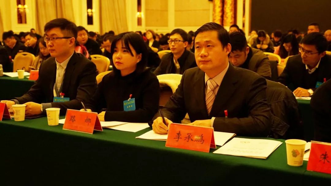 青联大会召开,在青联和学联大会上讲话