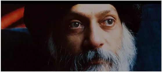 淫乱、*杀暗**、*听窃**、投毒残害近千人……此人罪行累累，却被包装成大师，出书600多本，影响至今