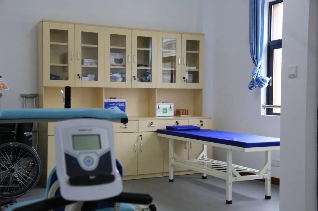 鐧借棨琛楅亾绀句細绂忓埄涓績鎴愮珛鏃堕棿,鐧借棨琛楅亾绀句細绂忓埄涓績