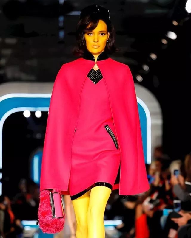 雌雄莫辨｜女孩的娇柔脸和男孩的身躯在TA身上同时出现……