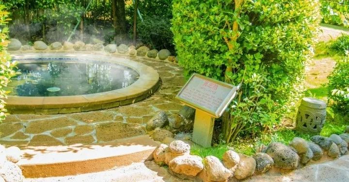 湛江蓝月亮火山温泉,湛江天冷泡温泉最好的地方