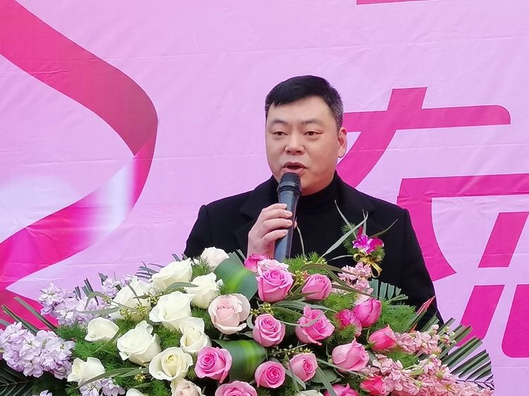 平舆县爱家女装,爱家集团女人服装