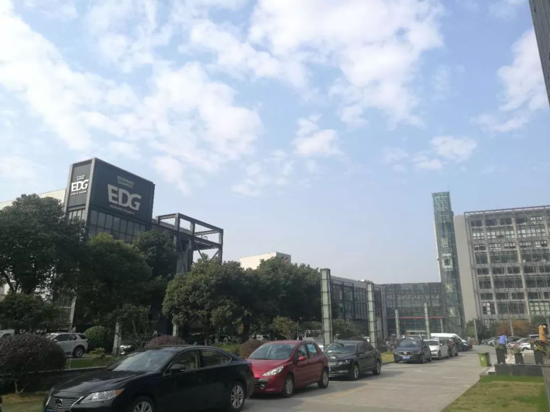 盘点那些沉迷游戏的孩子,那些疯狂沉迷于游戏的孩子