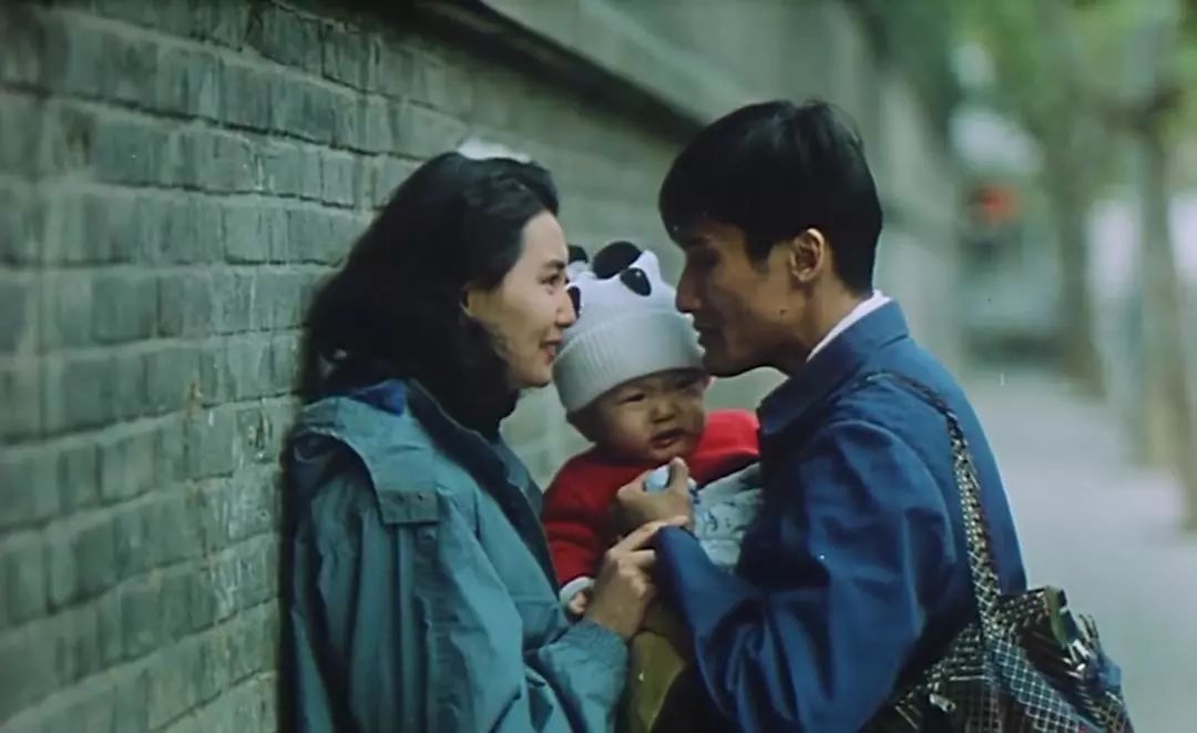 没出息电影片段,别人眼里的梁家辉