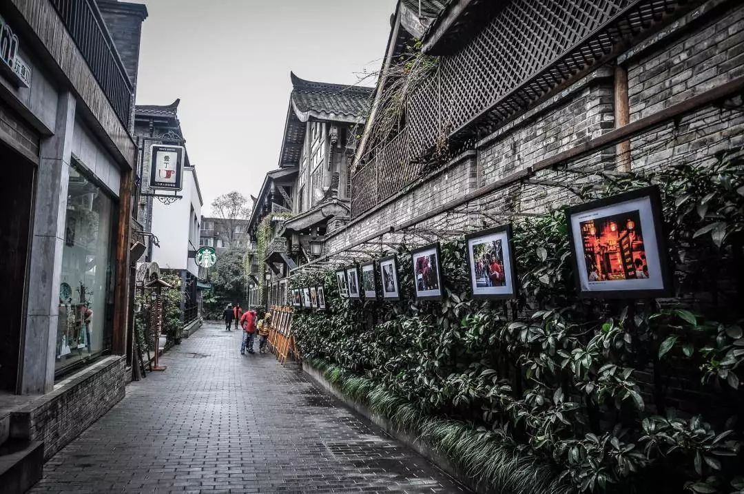 徐沛黄顺铭｜现代城市公共空间中的消费与展示——对星巴克咖啡店iPad使用的参与观察