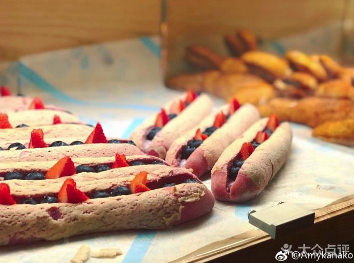 冷得不敢喝坝坝茶，只想捧一杯热奶茶在手心里！