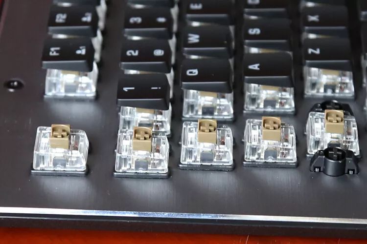 感受工匠精神——德国冰豹Vulcan120Aimo机械键盘开箱