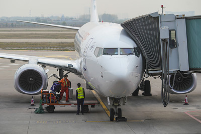 你的行李放在哪里,你的行李到底在哪里