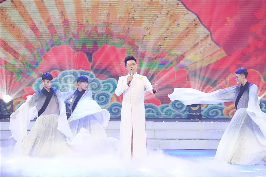 《唱响九州百戏盛典》“有戏安徽”2019全国戏迷春节联欢晚会精彩上演