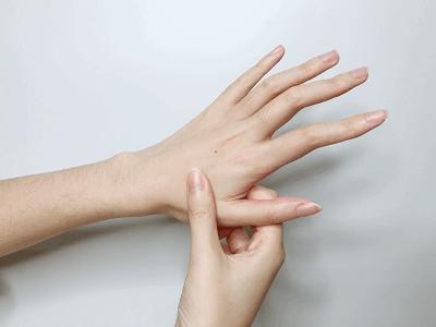 手上有个“止痛开关”，按一下感冒、头疼、牙痛全消除，去医院的钱都省了！