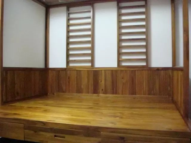 硬板好还是软板好,硬板床和软床哪个解乏