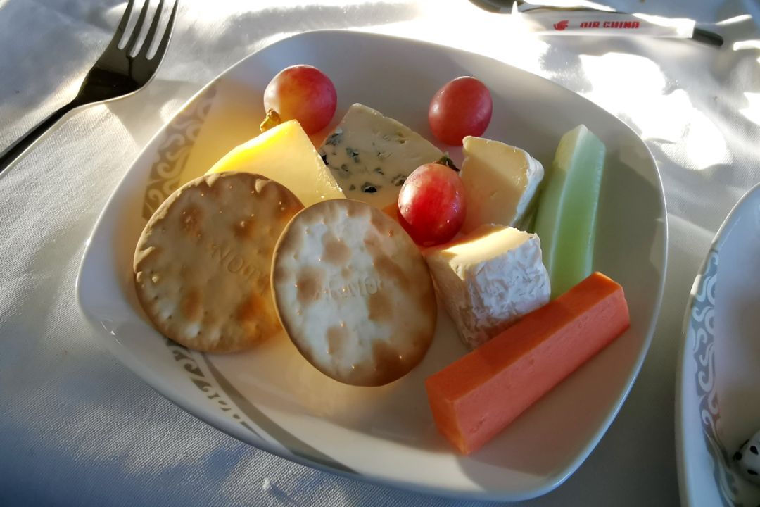 中国国际航空头等舱体验,国航波音747头等舱和公务舱的区别