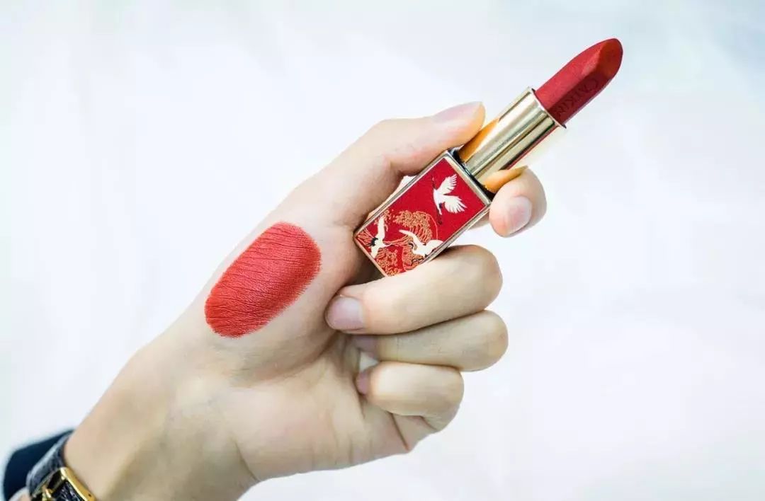 哪里来的中国风神仙口红？汉纸妹纸都想 all in！