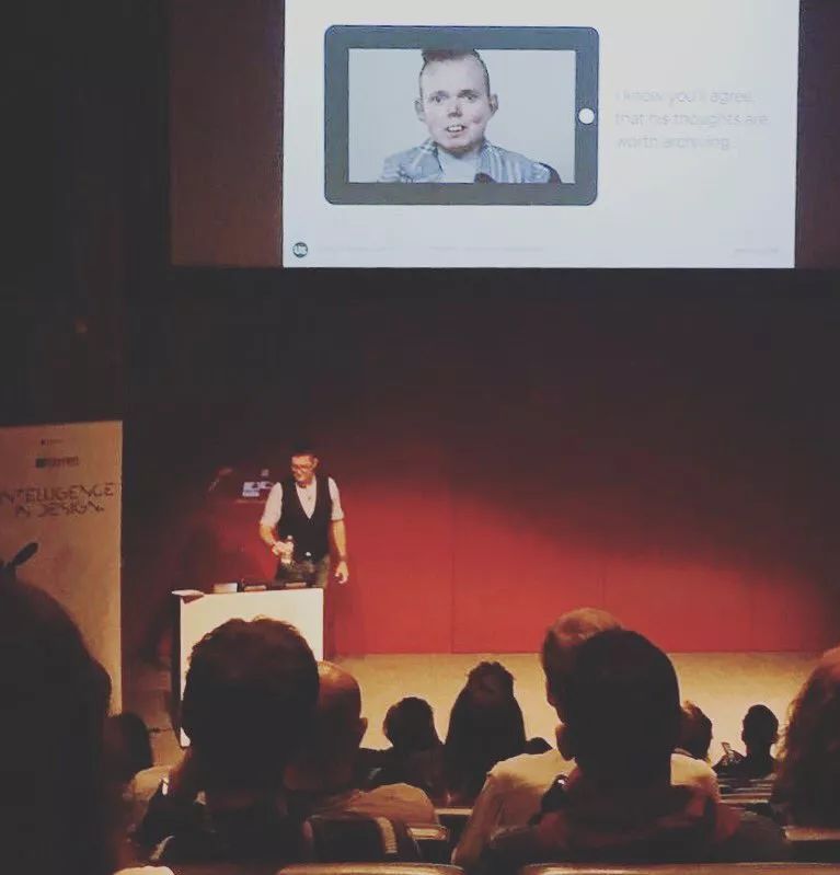 「意·关注」死去的儿子被人工智能“复活”!比起高兴,她更多的是害怕