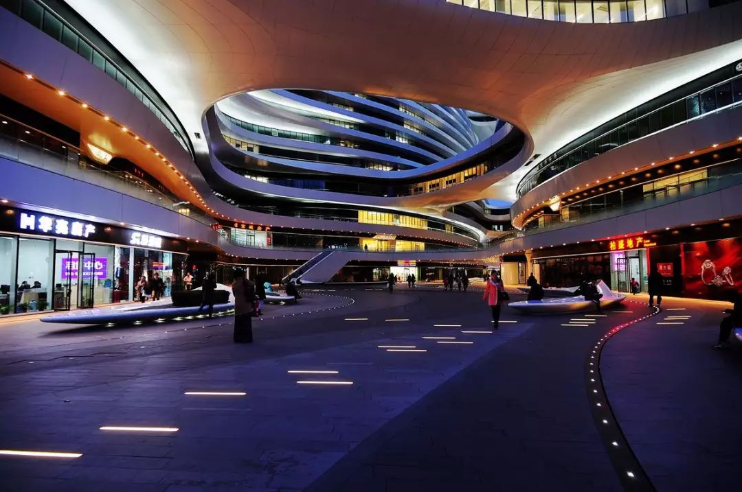 大兴机场扎哈原始方案像什么,扎哈为什么设计北京大兴国际机场