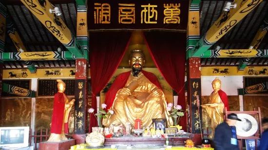 大年初五财神到财运滚滚来,初五迎财神五福通运八方来财