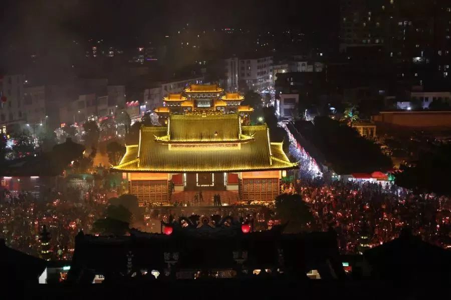 震撼南京灯光秀,玄武山最新景点