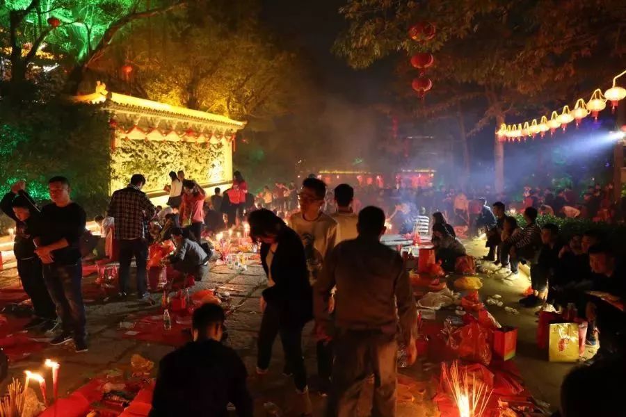 震撼南京灯光秀,玄武山最新景点