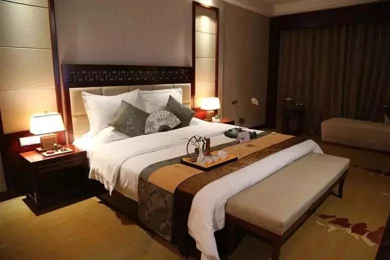 礼物“佩奇”了！潍坊的小情侣们情人节赶紧到这里来吧！