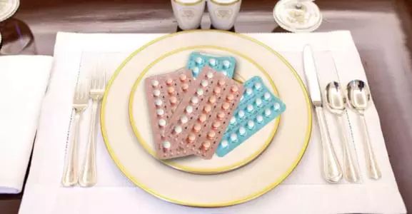 与男友同居6年导致终身不孕,与男友共度情人节后丧失生育能力