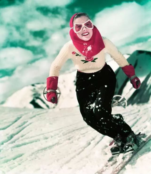毒舌吐槽百年滑雪潮流：滑雪服竟然撞衫毛利兰同款？！