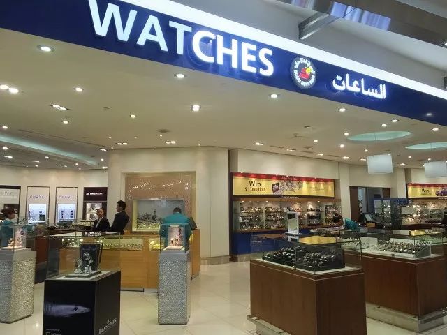 国内免税店购物必买,中国首家市内免税店在哪