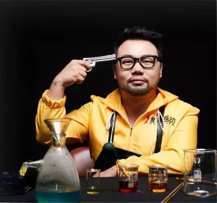 神烦*脑洗**广告?能创造多重价值的刷屏营销到底怎么做?