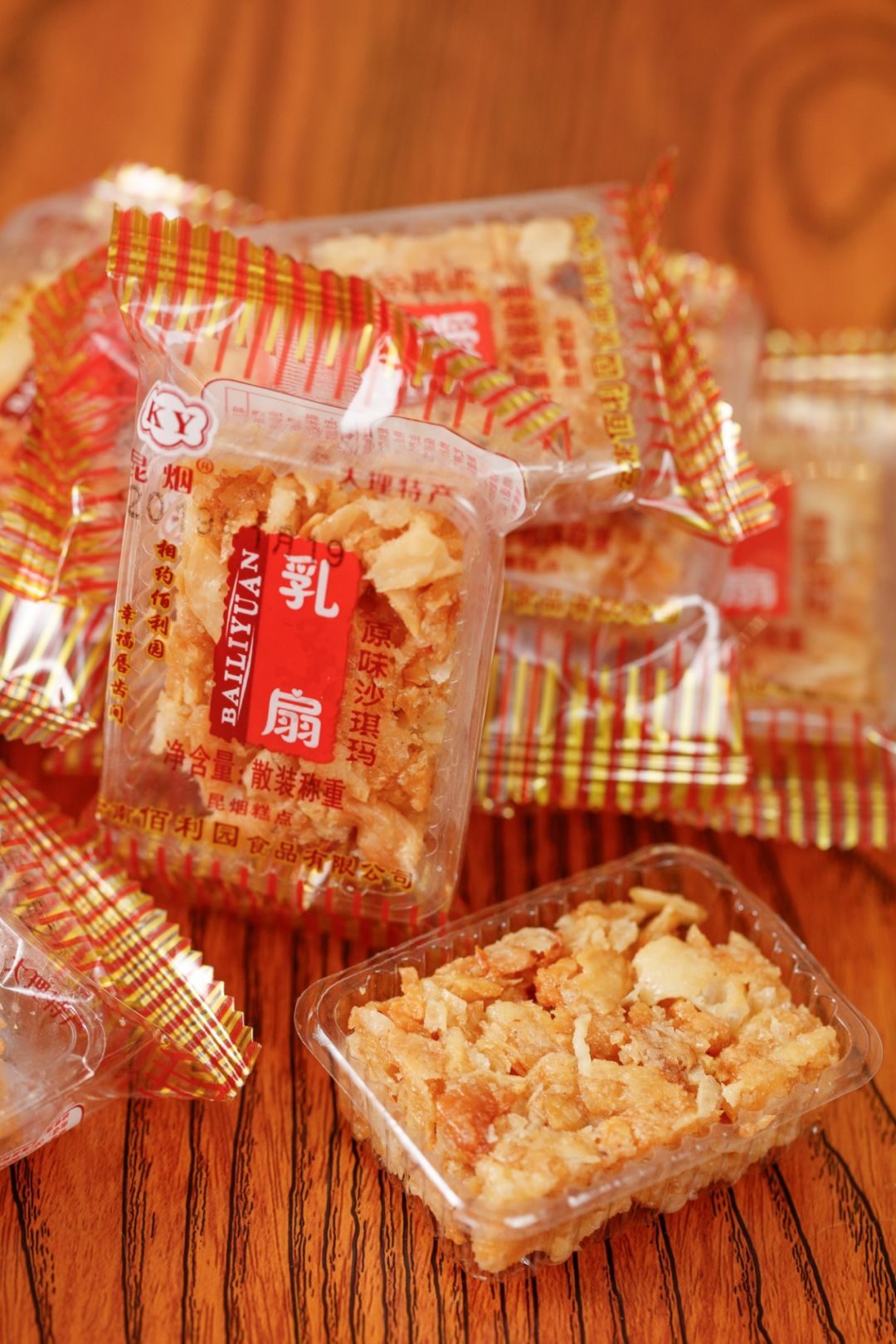 我被天团编辑部的家乡土味特产吓到了