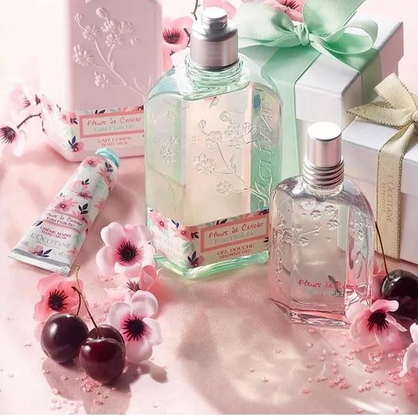 2019春装新品,春款上新简单大方时尚款