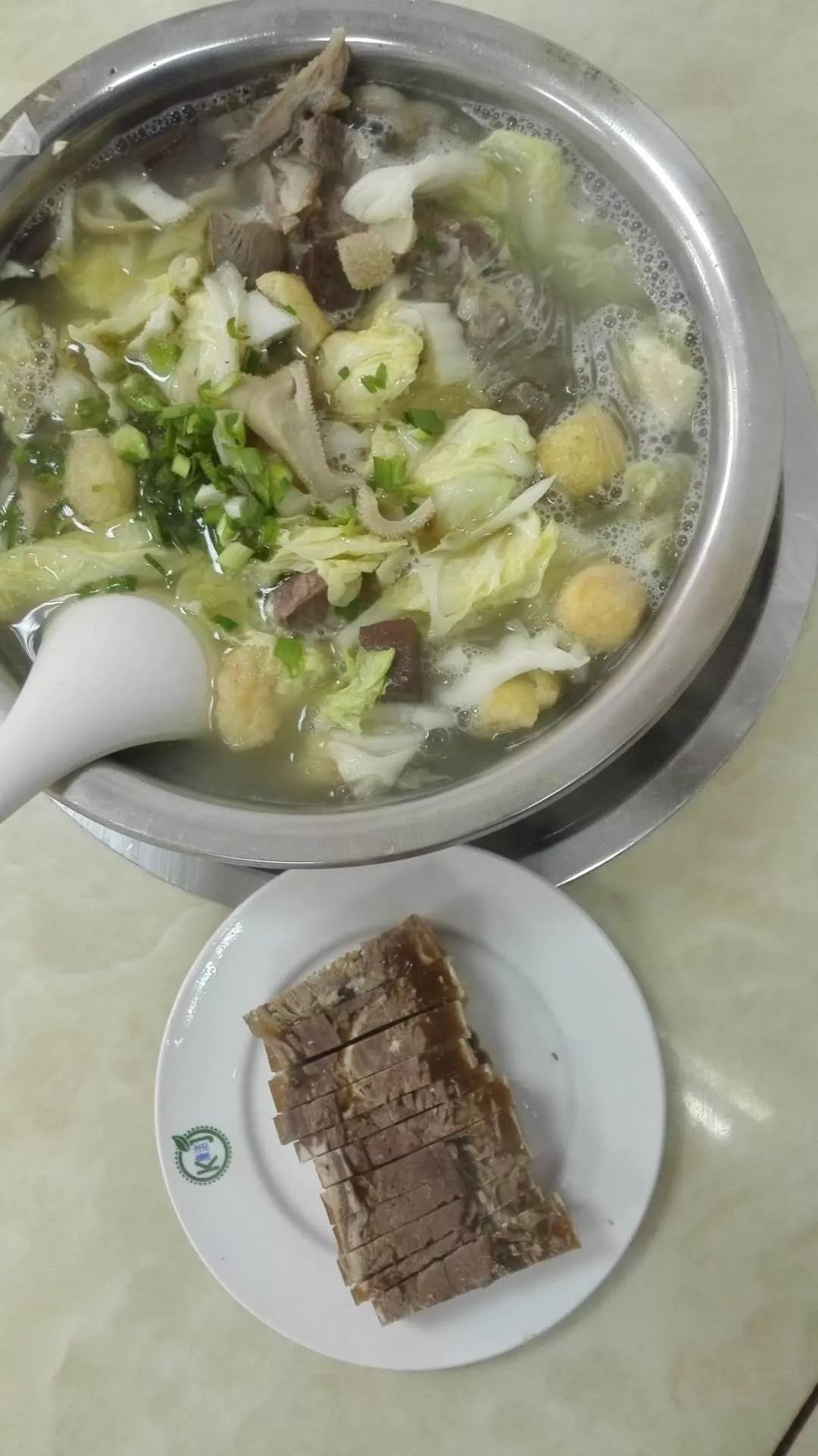 吃羊肉上火了吃什么降火最快,羊肉吃多了会上火吗真的那么热吗